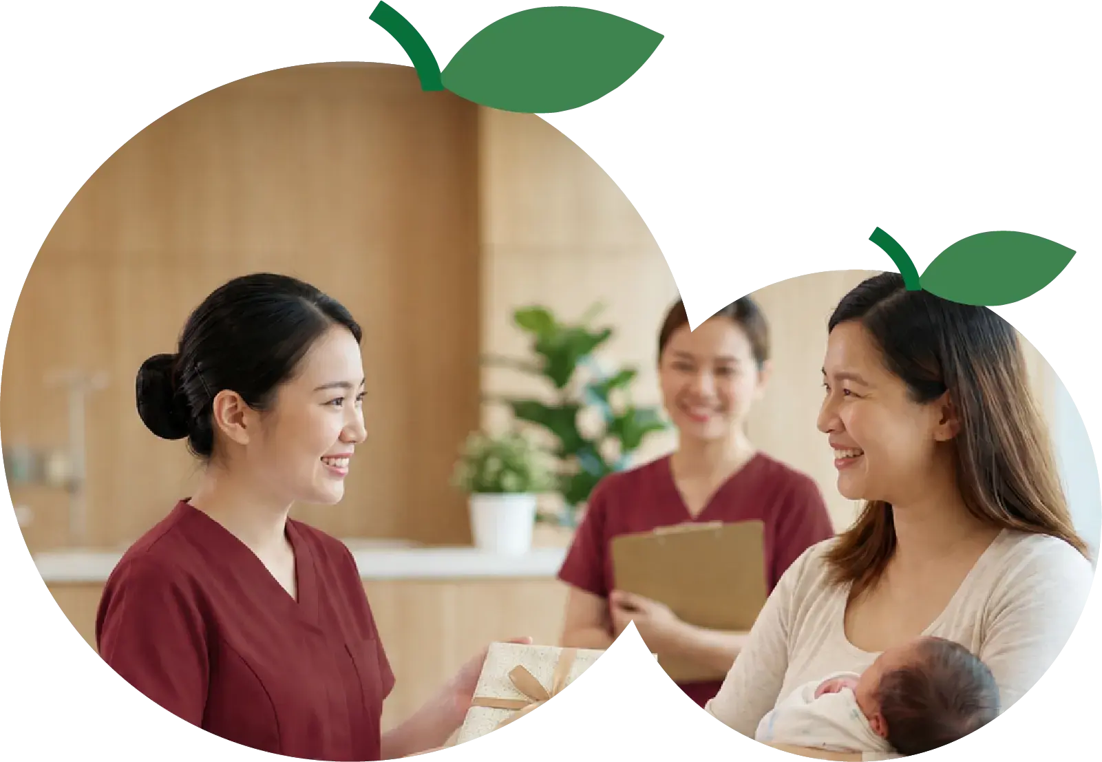 護理師與抱著新生兒的媽媽親切交談